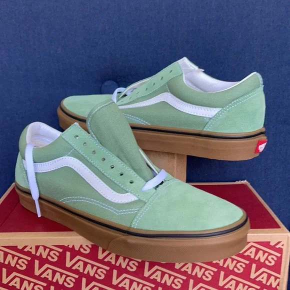 Vans Men’s Old Skool Gum Basil/True White Sneakers - Picture 10 of 16